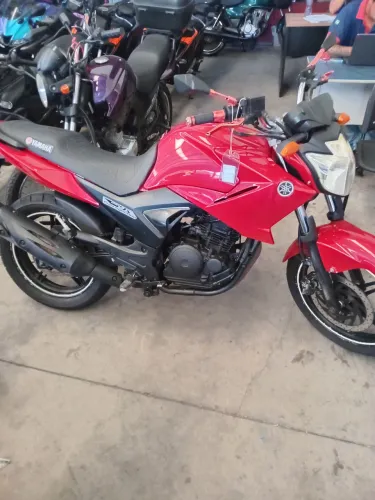 Yamaha fazer 250cc 2014 Vitória motors