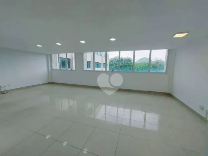 Sala à venda, 55 m² por R$ 220.000 - Recreio dos Bandeirantes