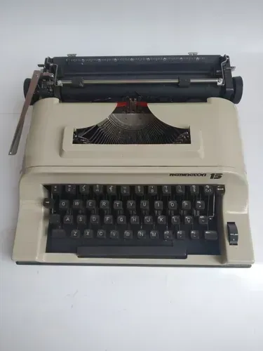 Máquina De Escrever Remington 15