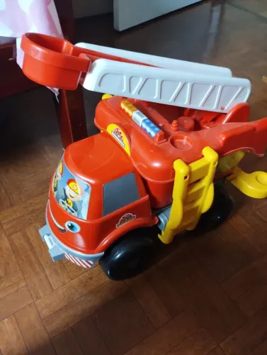Caminhão de Bombeiro Infantil - Diversão Garantida!