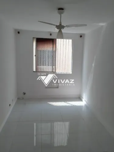 Apartamento Padrão com 01 Quartos Sala Ampla e Vaga - Aceita Financiamento