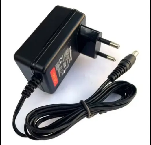 Fonte bivolt 12v 1,5a plugue agulha