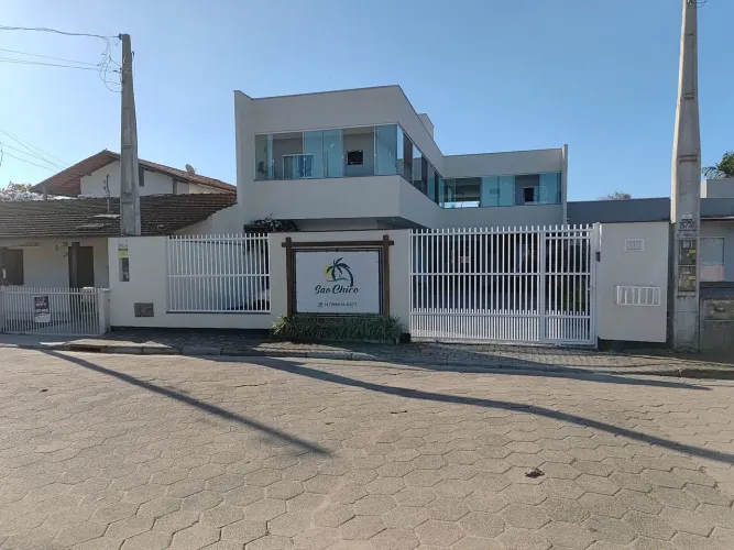 São Francisco do Sul-SC Praia de Ubatuba Vendo Exelente Pousada.Valor 2.600,000,00