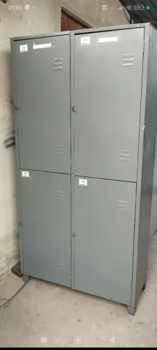 Armário de ferro( posso até entregar)