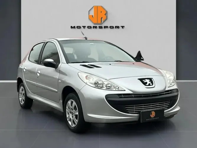 Peugeot 207 XR 1.4 Flex 8V 5P 2011