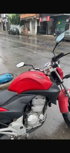 Vendo cb 300 em perfeito estado
