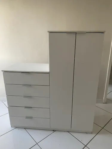Armário de Madeira MDF Branco - Perfeito Estado!