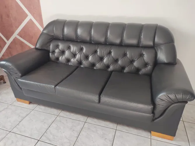 Sofa corino usado excelente estado 2-3 lugares