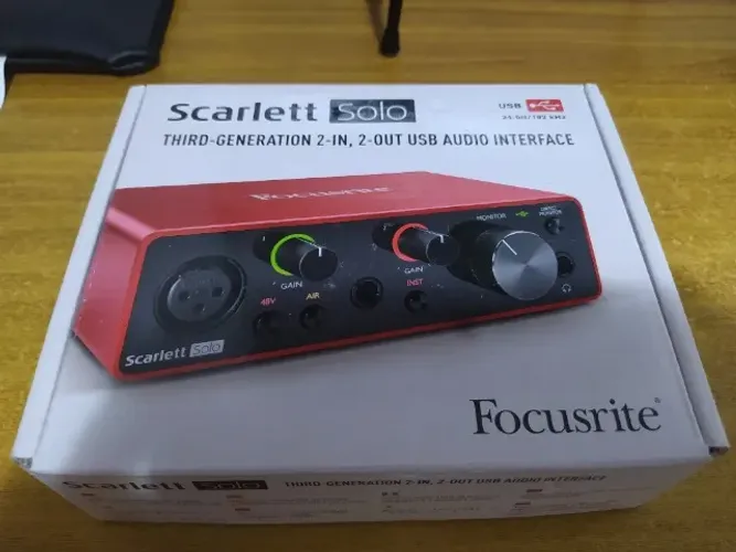 Focusrite - SCARLETT 2I2 G3