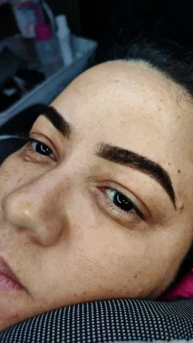 Faço sobrancelhas ?