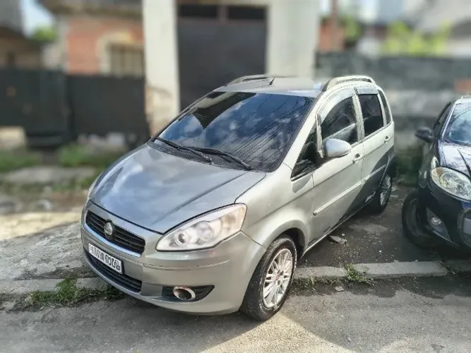 Fiat Idea Attractive 1.4 Fire Flex 8V 5P 2013