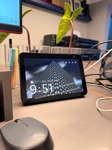 Echo show 8