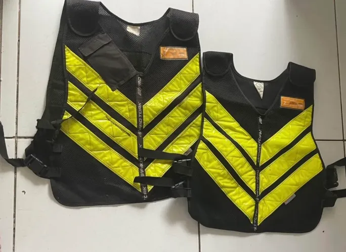 Colete Motoboy com faixa refletiva 2 por 60
