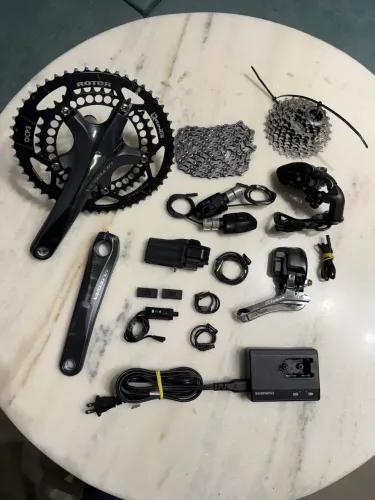 Grupo Ultegra Di2 10v Completo + Pedivela 175 + Rotor Q-Rings