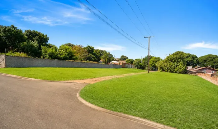 Terrenos à venda em Nova Esperança PR com 1.780m²