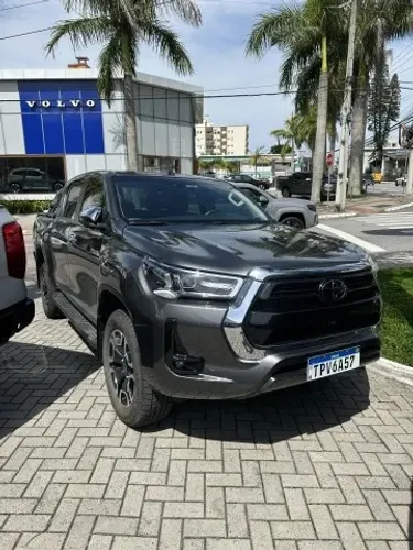 Toyota Hilux CD SRX 4X4 2.8 TDI 16V Diesel Aut. 2025