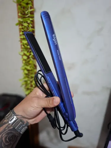 Prancha Alisadora Elgin Glossy Color Bivolt - Até 230°C