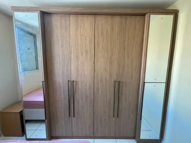 Guarda roupa casal