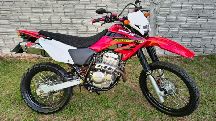 Moto sem detalhe, tudo em ordem