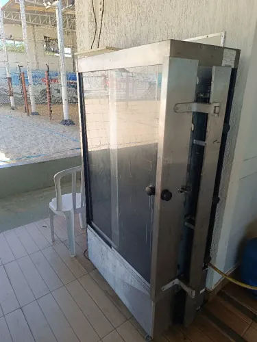 Máquina de assar frango