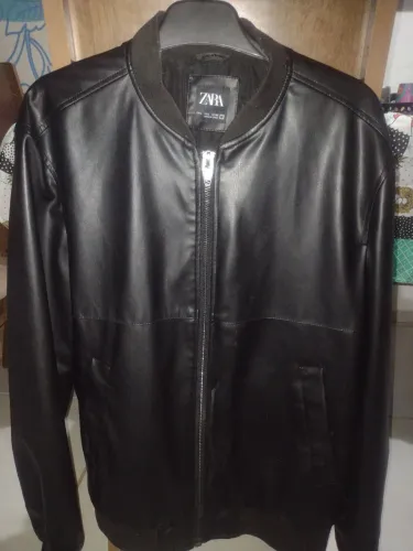 Vendo jaqueta de couro marcas Zara Tam 42