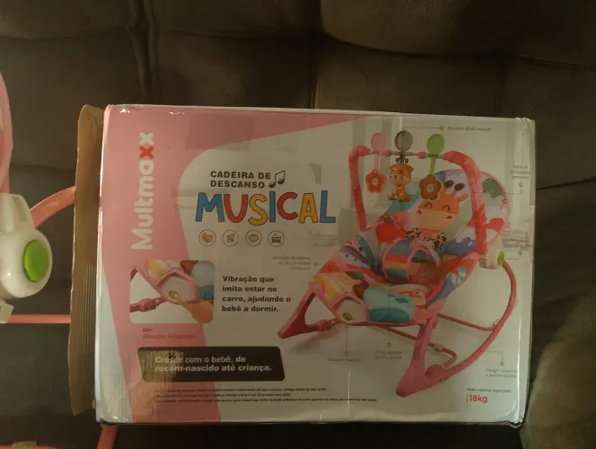 Cadeira de Descanso e Balanço Musical Vibratória Multmaxx