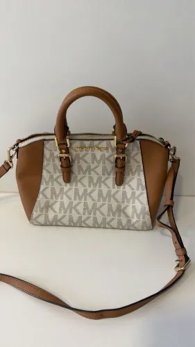 Bolsa Michael Kors Original - Monograma MK de mão ou transversal com Alça Longa