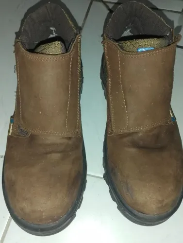 Bota industrial de velcro(n:42)