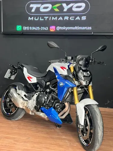 BMW F900 R SPORT PLUS - GRUPO TOKYO MOTOS