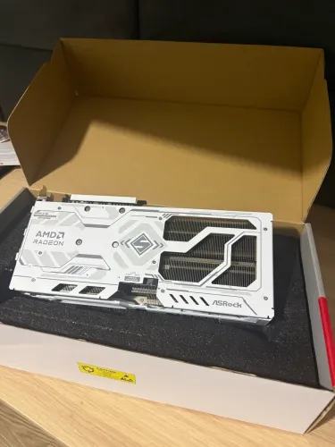 Placa de vídeo ASRock Steel Legend AMD Radeon RX 9060 XT 8GB OC Edition + Gabite Branco