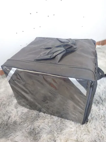 Vendo bag literalmente nova 