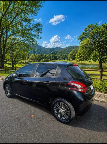 Peugeot 208 Active 1.2 Flex 12V 5P Mec. 2017