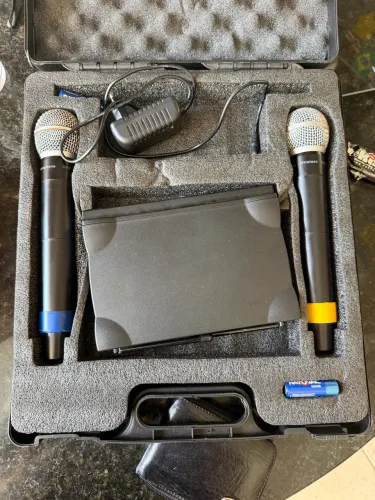 Microfones jwl Sem Fio Profissionais usado funcionando normalmente 