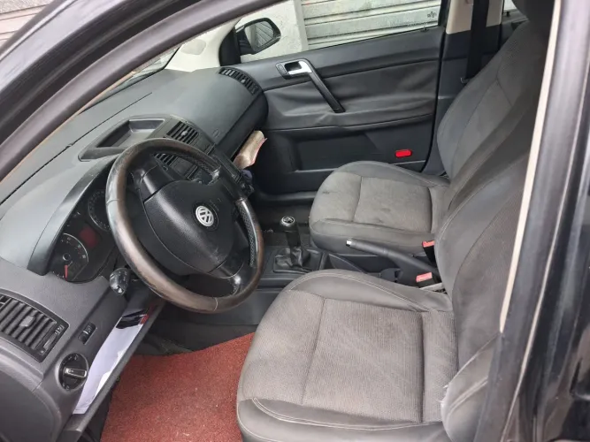 Volkswagen Polo Sed./sed. Comf. 2.0/2.0 Flex 8V 4P 2010