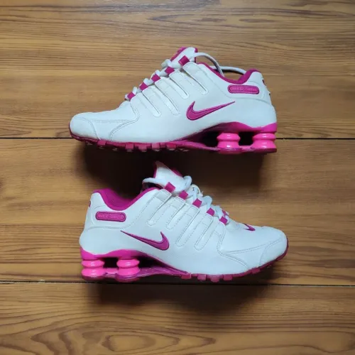 tênis esportivo nike shox nz 4 molas original rosa e branco número 35