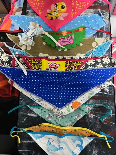 kit 14 enfeites bandanas e laços para pet cães e gatos petshop
