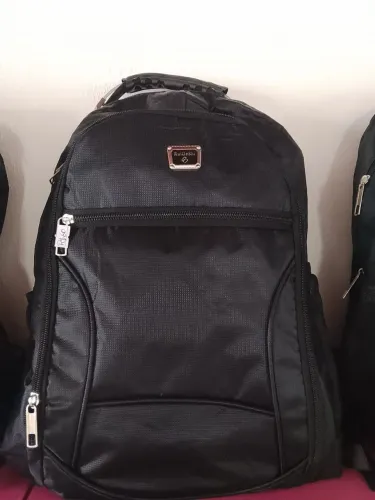 Mochilas espaçosa