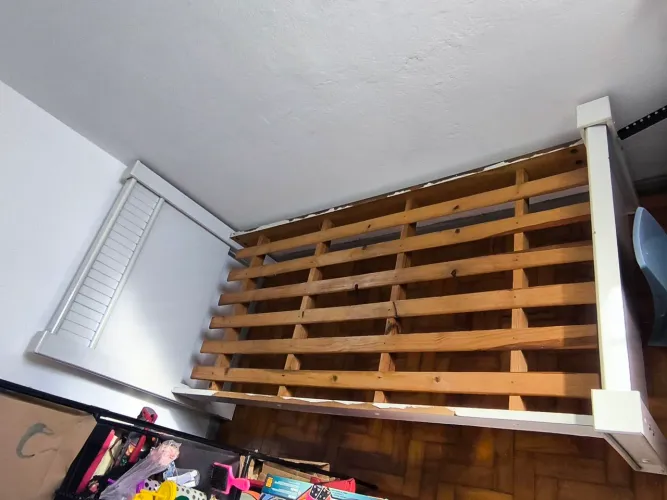 Cama de solteiro com colchão