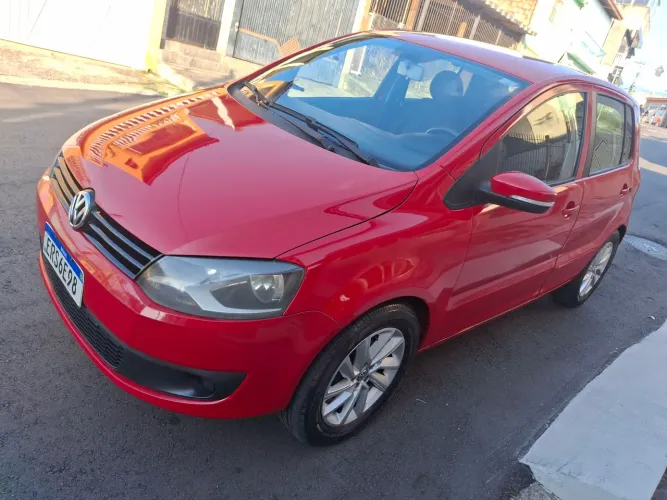 Volkswagen Fox 1.0 MI Total Flex 8V 5P 2013