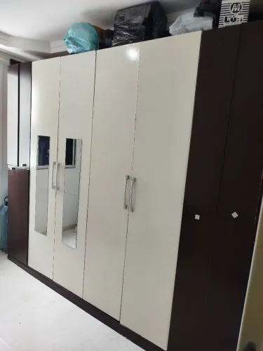 Guarda-roupa casal duplo no precinho pra vender logo 