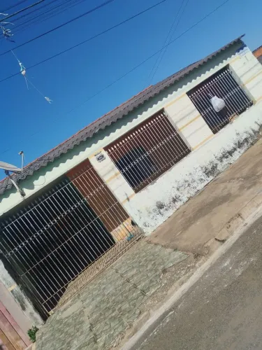 Casa a venda , quero 200mil