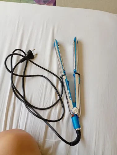 Prancha de cabelo Titanium 