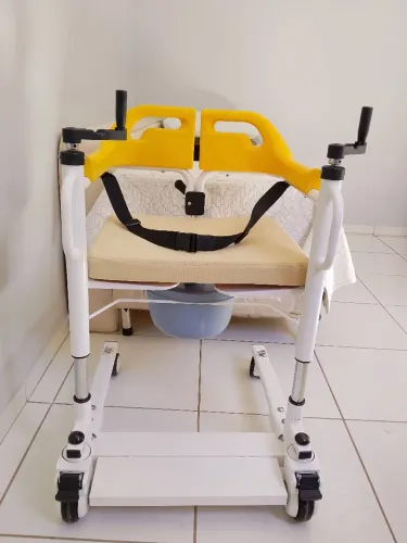 Cadeira de transferência multifuncional