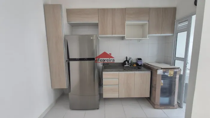 Apartamento semi mobilido para alugar na Barra Funda, proximo ao metrô, pronto para morar