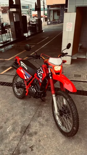 XR 200 (MOTO ZERADA)