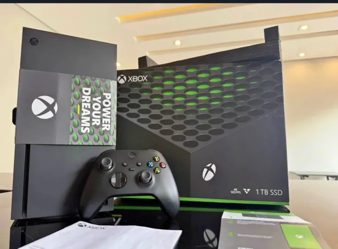 Xbox Series X 1TB + 2 Controles Originais + Caixa Completa