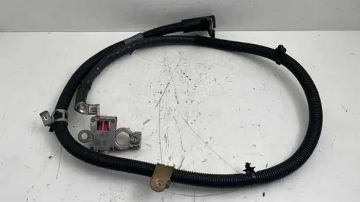 Cabo Positivo Bateria Mercedes Benz A200 2015