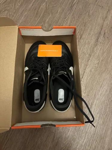Chuteira Nike Premier FG