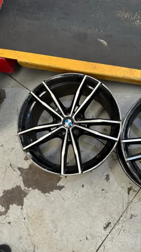 Roda BMW 320i original aro 19