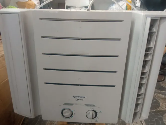 Vendo ar condicionado de janela